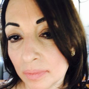 Meet your Posher, Raquel